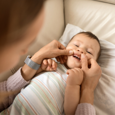 Caries et dentition pendant l’allaitement : Tout ce qu’il faut savoir